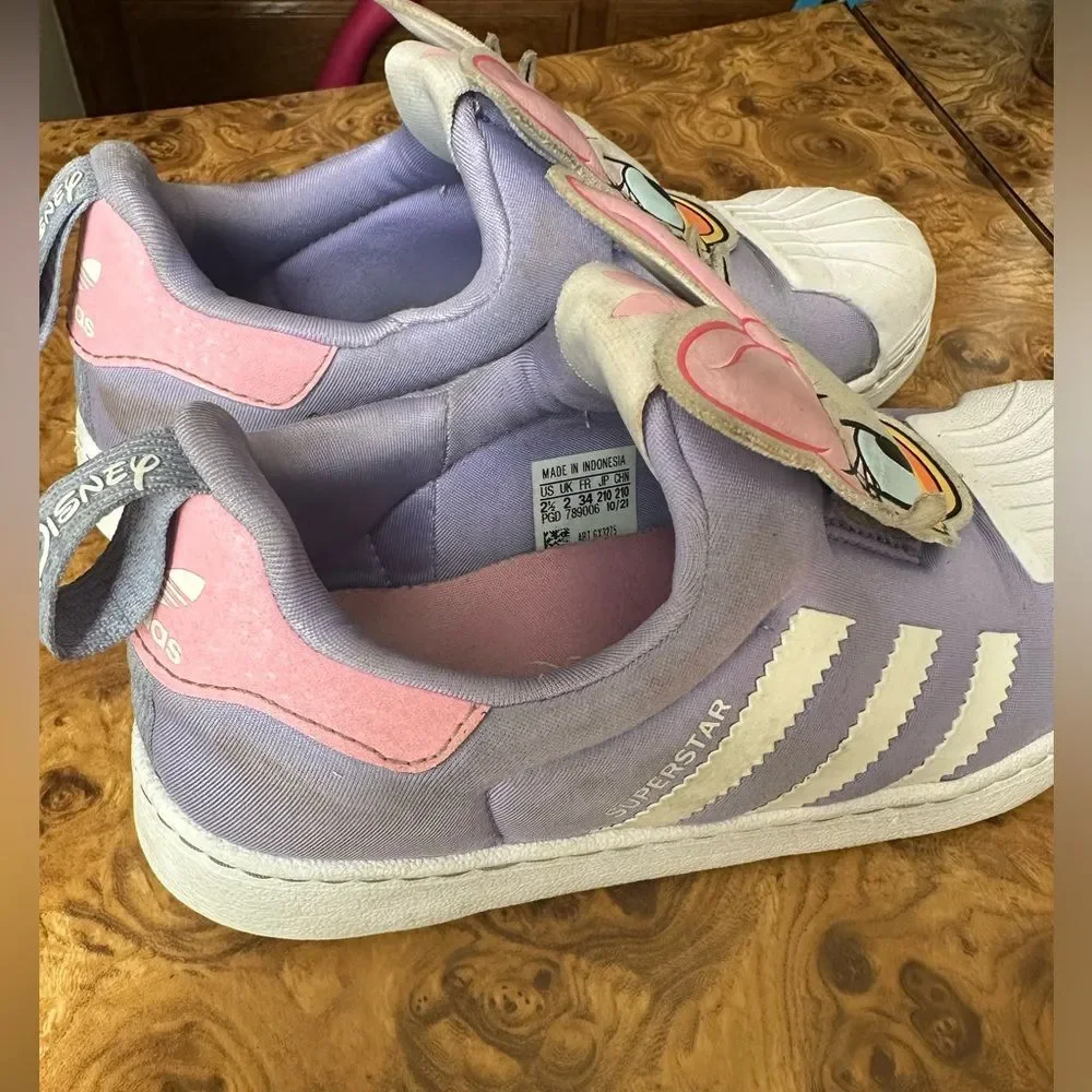 Adidas superstar 360 Disney sneakers. Daisy Sz 2 1/2